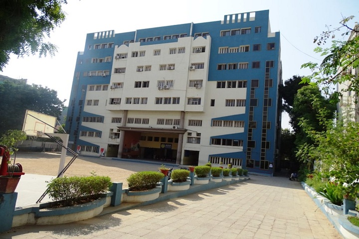 https://cache.careers360.mobi/media/colleges/social-media/media-gallery/8760/2020/2/6/Campus of JG College of Commerce Ahmedabad_Campus-View.jpg